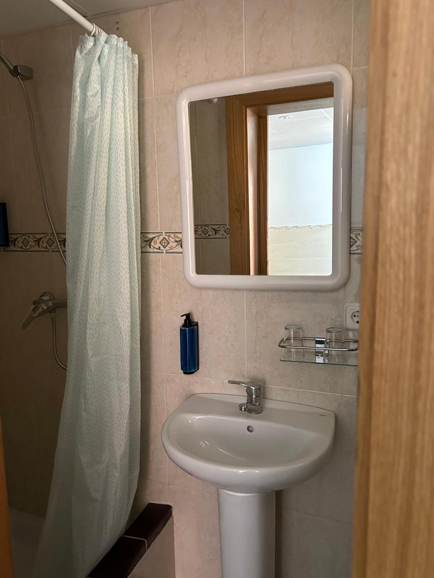 ホテル ホスタル サン テルモ Cala Major  部屋 写真